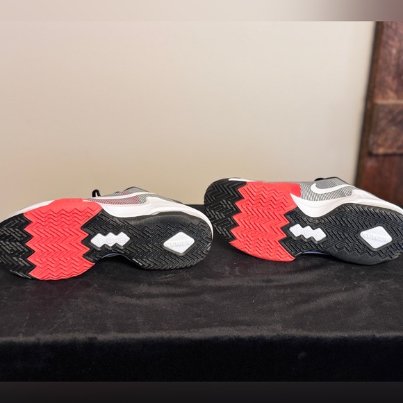 NEW Nike Air Max Impact 4 Basketball Shoes - Picture 8 of 14